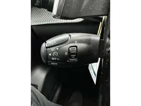 Peugeot 208 (2021) thumbnail 22