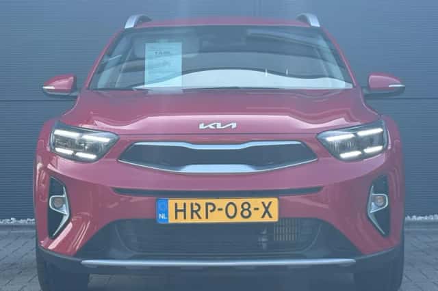 Kia Stonic (2025) thumbnail 2