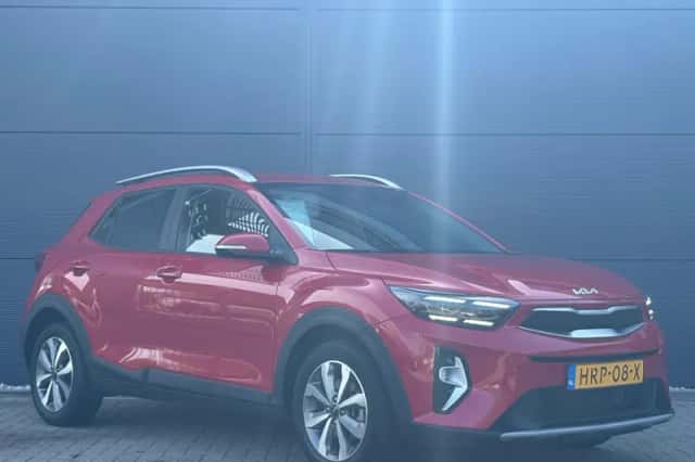 Kia Stonic (2025) thumbnail 3