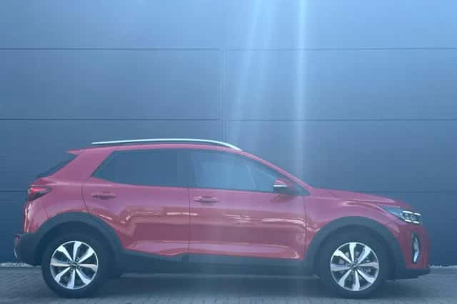 Kia Stonic (2025) thumbnail 4