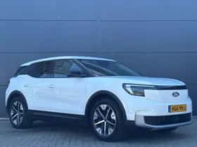 Ford Explorer (2025) thumbnail 3