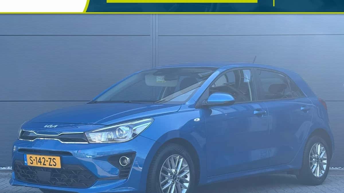 Kia Rio (2023) — foto 1