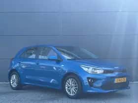Kia Rio (2023) thumbnail 3