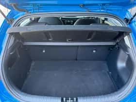 Kia Rio (2023) thumbnail 8