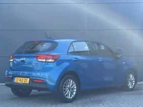 Kia Rio (2023) thumbnail 9