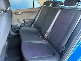 Kia Rio (2023) thumbnail 10