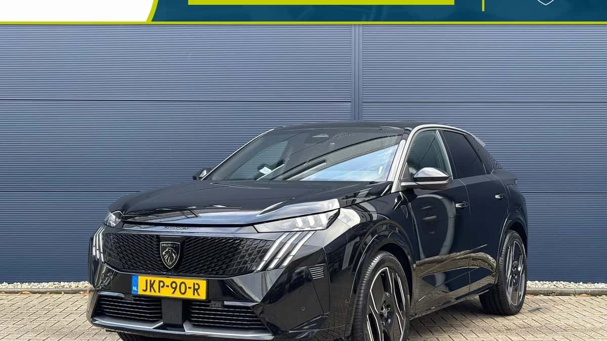 Peugeot e-3008 (2025) — foto 1