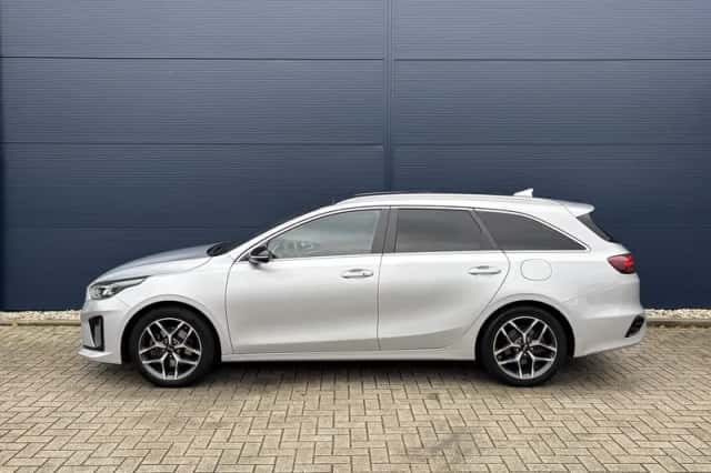 Kia Ceed Sportswagon (2020) thumbnail 3