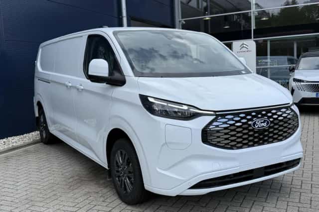 Ford E-Transit (2026) thumbnail 2