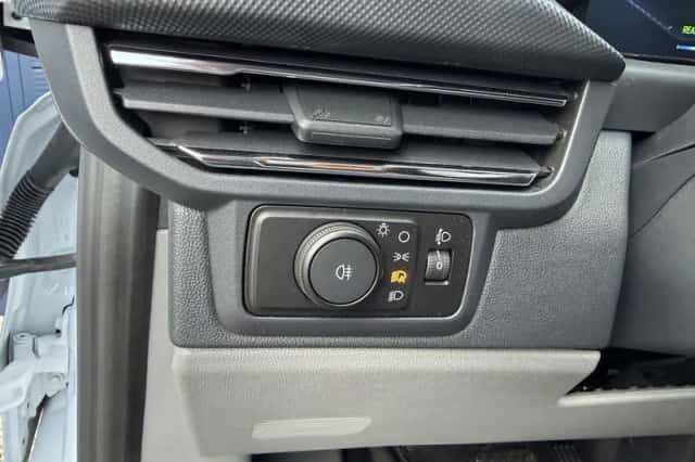 Ford E-Transit (2026) thumbnail 6
