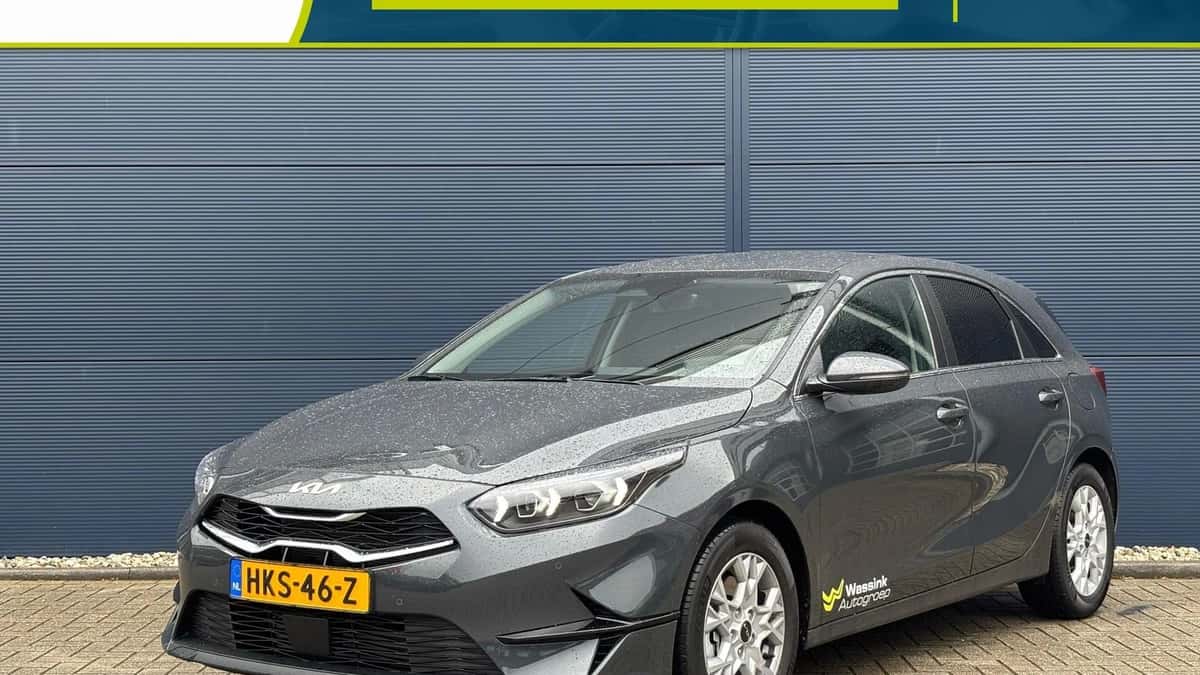 Kia Ceed (2025) — foto 1