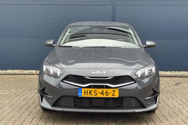 Kia Ceed (2025) thumbnail 3