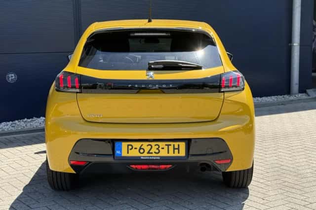 Peugeot 208 (2022) thumbnail 5