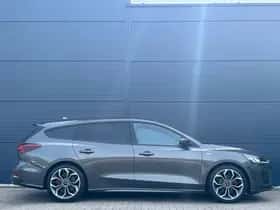Ford Focus (2024) thumbnail 4