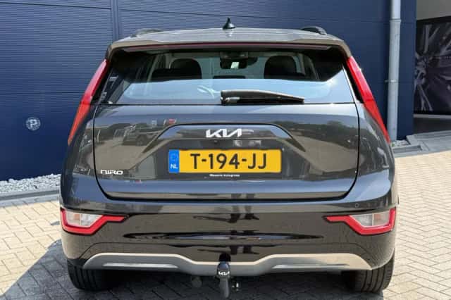 Kia Niro EV (2023) thumbnail 5