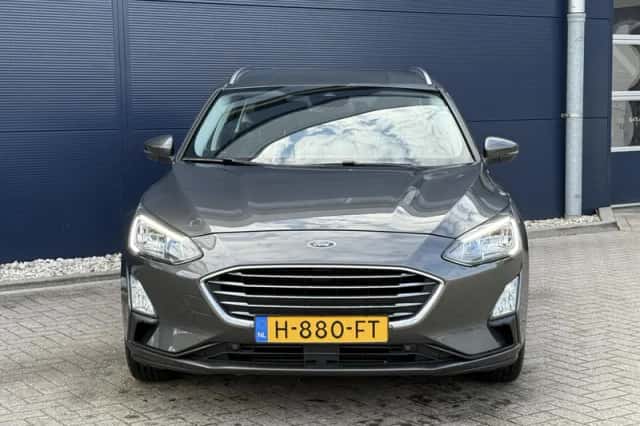 Ford Focus (2020) thumbnail 2