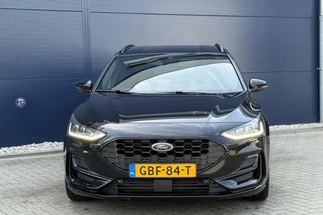 Ford Focus (2024) thumbnail 3