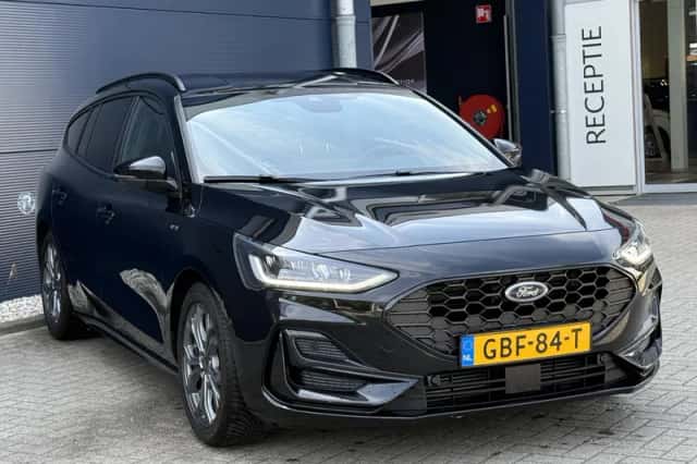 Ford Focus (2024) thumbnail 4
