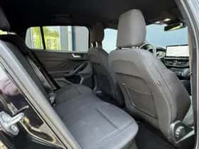 Ford Focus (2024) thumbnail 10