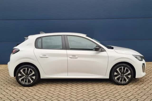 Peugeot 208 (2025) thumbnail 6