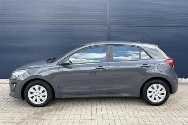 Kia Rio (2021) thumbnail 2