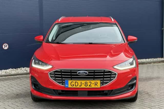Ford Focus (2025) thumbnail 3
