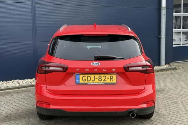 Ford Focus (2025) thumbnail 5