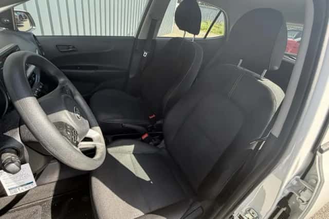 Kia Picanto (2018) thumbnail 8