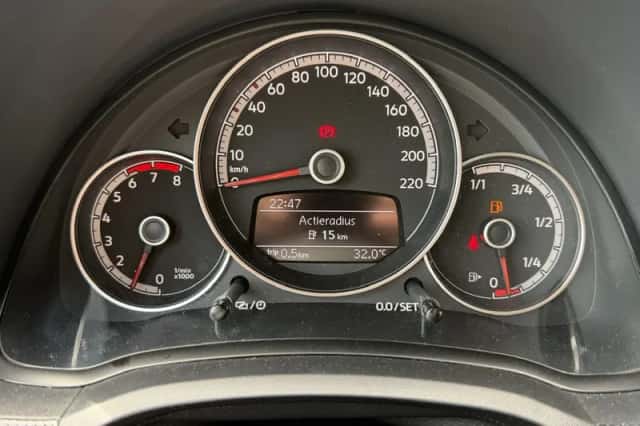 Volkswagen Up! (2020) thumbnail 14