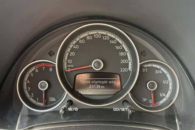 Volkswagen Up! (2020) thumbnail 15