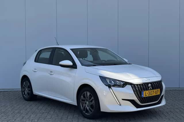 Peugeot 208 (2021) thumbnail 3