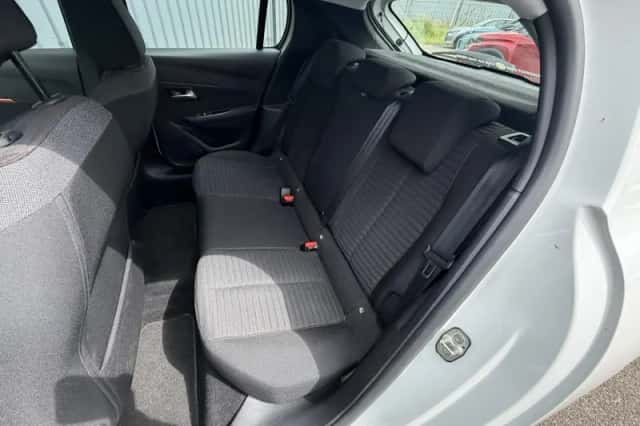 Peugeot 208 (2021) thumbnail 8