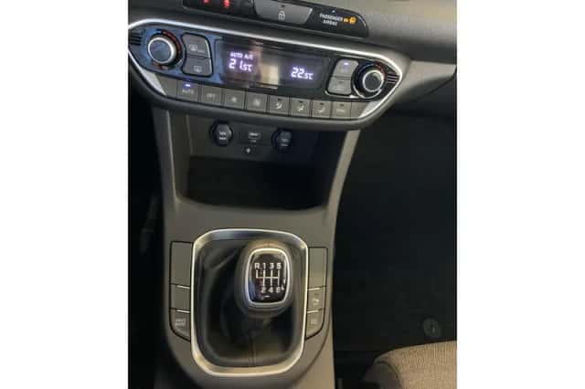 Hyundai i30 (2024) thumbnail 17