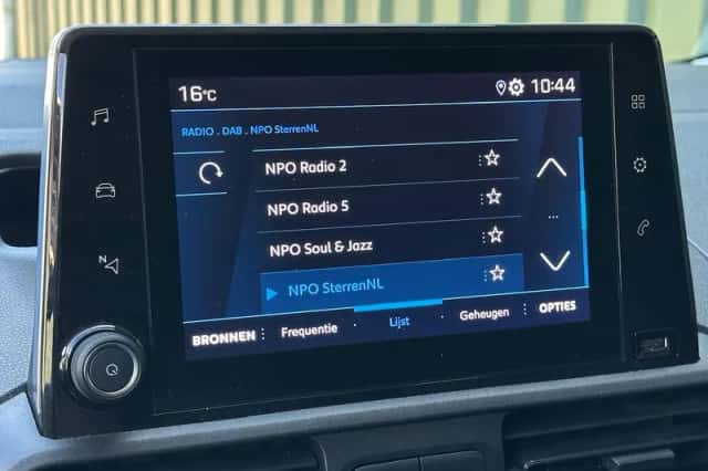Peugeot Partner (2023) thumbnail 19