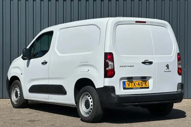 Peugeot Partner (2023) thumbnail 3