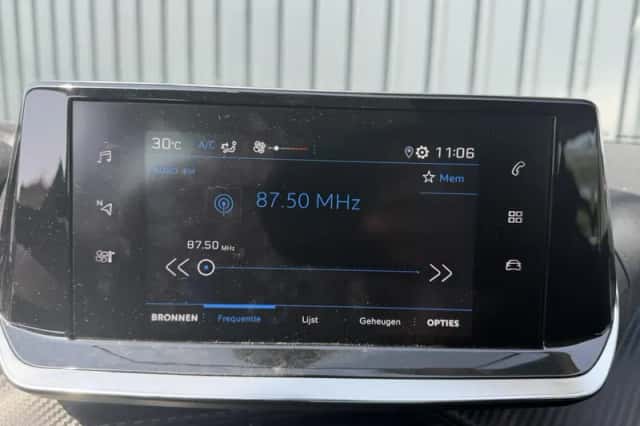 Peugeot 208 (2023) thumbnail 13