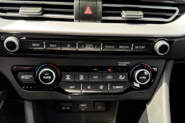 Kia Niro (2020) thumbnail 23