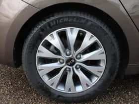 Kia Cee'd (2018) thumbnail 23