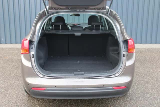 Kia Cee'd (2018) thumbnail 7