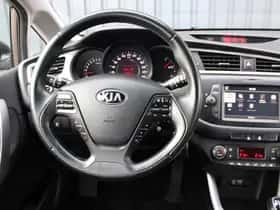 Kia Cee'd (2018) thumbnail 10