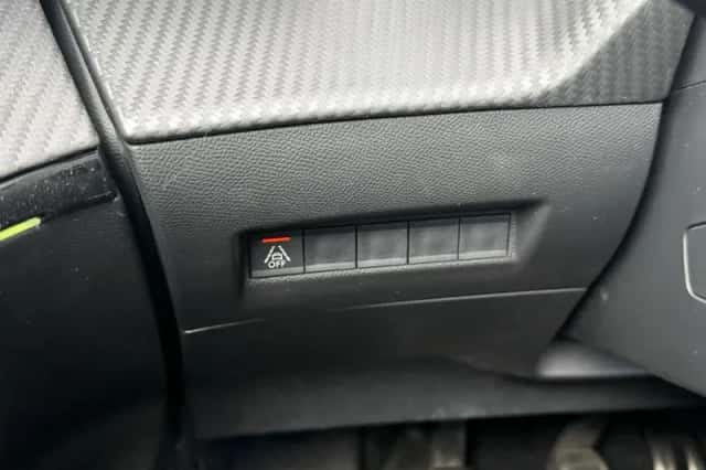 Peugeot 2008 (2021) thumbnail 19