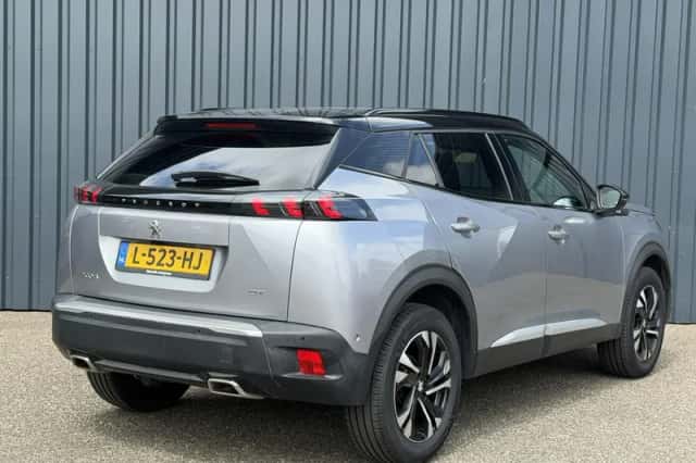 Peugeot 2008 (2021) thumbnail 4