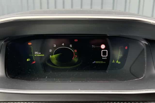 Peugeot 2008 (2021) thumbnail 7