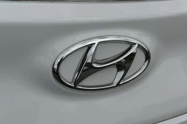 Hyundai Kona (2021) thumbnail 11