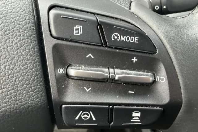 Hyundai Kona (2021) thumbnail 21