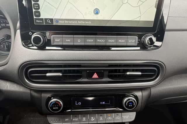 Hyundai Kona (2021) thumbnail 26