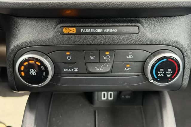 Ford Focus (2021) thumbnail 27