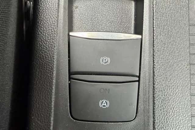 Ford Focus (2021) thumbnail 32