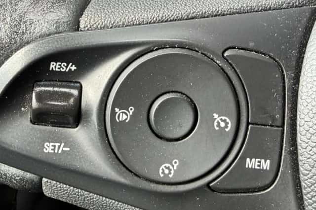 Opel Corsa (2021) thumbnail 16