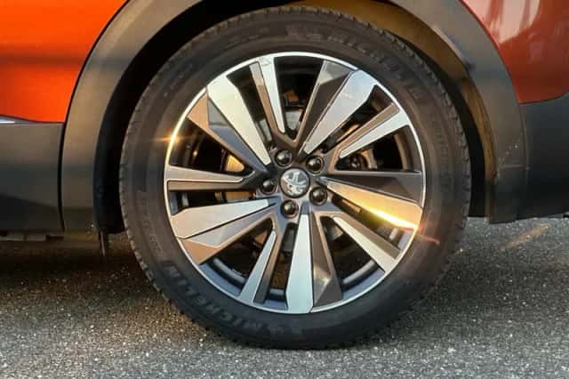 Peugeot 3008 (2020) thumbnail 12